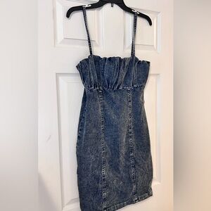 JOLIE & JOY JEANS DRESS SZ MEDIUM